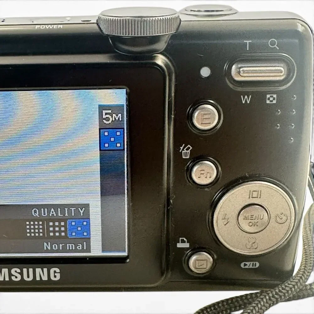 Samsung S85 8.2MP 5X Optical Zoom Digital Camera Black 2.5 LCD TESTED WORKS